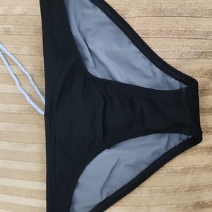 JOLYN black bikini bottoms, size large
